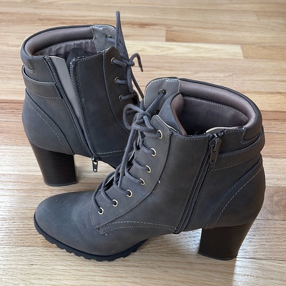 Style & Co ankle booties - Picture 4 of 10